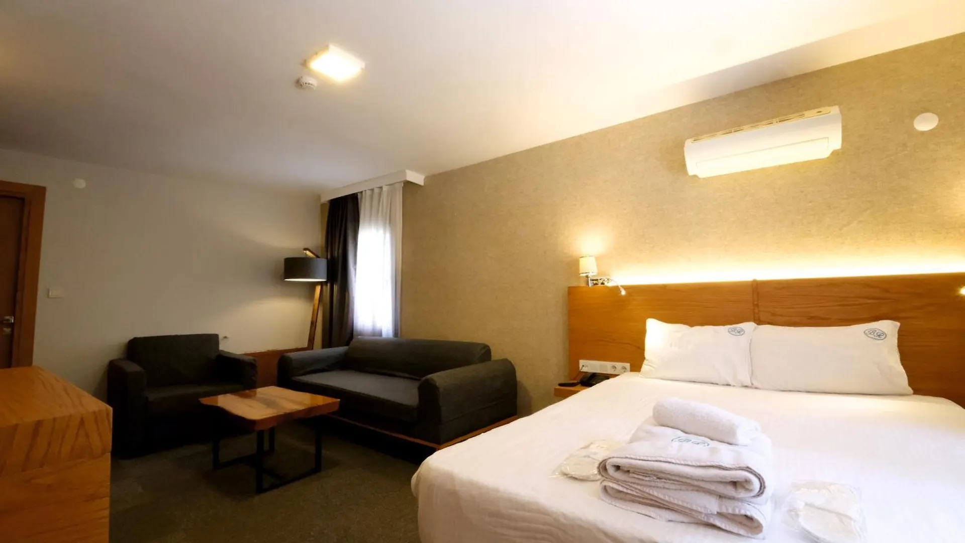 Varyant Hotel İzmir 0*,  Türkiye